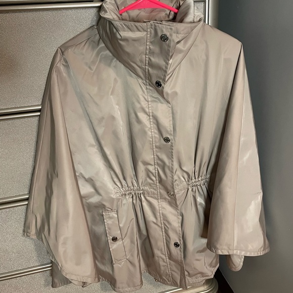 Calvin Klein raincoat - Picture 1 of 4